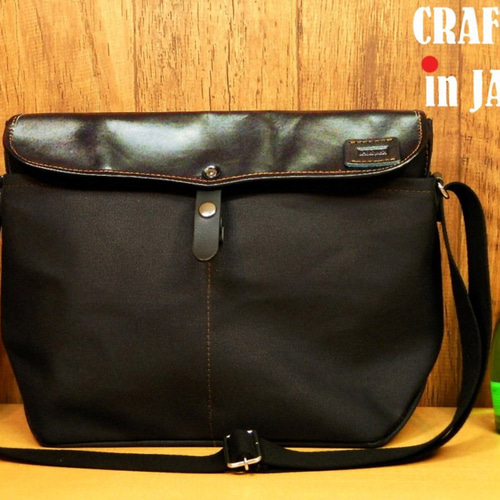 【10％OFF】 ☆フラップ仕様！◎黒ブラックHand made帆布×レザーのショルダー メッセンジャーバッグ