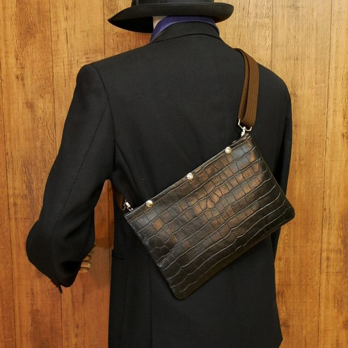 受注生産♪黒クロコ柄レザーのサコッシュ日本製ブラック本革