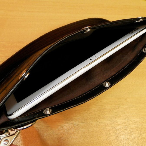 受注生産♪黒クロコ柄レザーのサコッシュ日本製ブラック本革