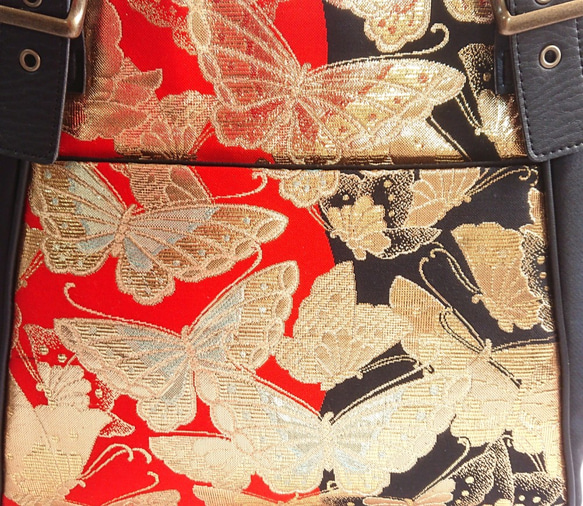 帯リメイクバック　豪華な蝶の帯リメイク、トートバック 5枚目の画像