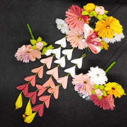 つまみ細工、蝶と秋桜の七五三用かんざしセット 1枚目の画像