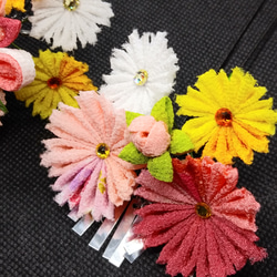 つまみ細工、蝶と秋桜の七五三用かんざしセット 3枚目の画像