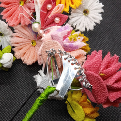 つまみ細工、蝶と秋桜の七五三用かんざしセット 4枚目の画像