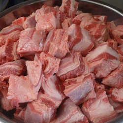【お店おすすめ】A5ランク和牛ホホ肉の赤ワイン煮込みパイ包み 2枚目の画像