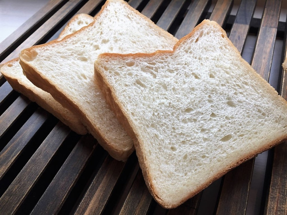 最高級生クリーム食パン　１斤（ハーフ）　生食 2枚目の画像