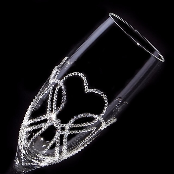 シャンパングラス　３連ハート＆ダイヤ　デコグラス 2枚目の画像