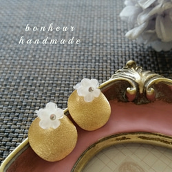 ～2way～ smallflowar&goldcharm  earrings 1枚目の画像