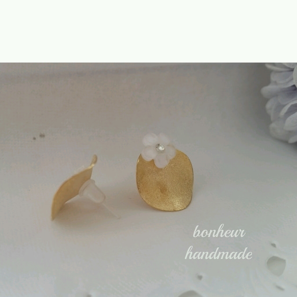 ～2way～ smallflowar&goldcharm  earrings 4枚目の画像