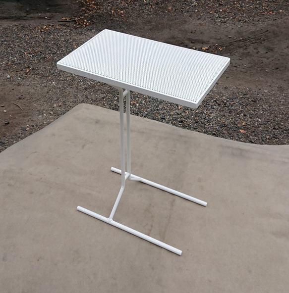 shige様オーダー、アイアンサイドテーブル（パンチングメタル） サイド