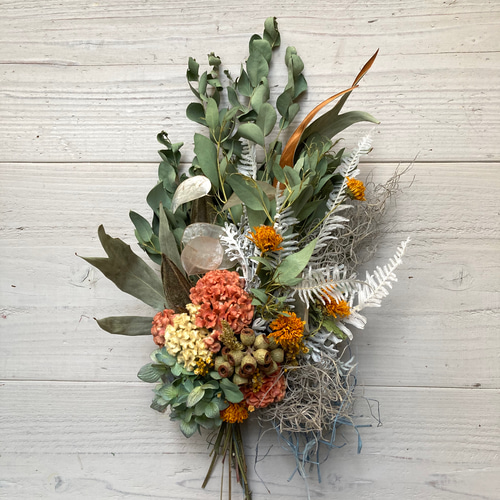 ナチュラルカラーのドライフラワースワッグ 素朴・ナチュラルなドライフラワースワッグ ドライフラワー NATURAL