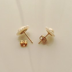 "vintage"petit blanc(pierced earrings・両耳用) 3枚目の画像