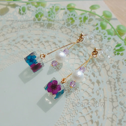 キューブ 2flower 紫×青 スイング イヤリング/ピアス 1枚目の画像