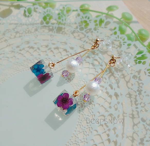 キューブ 2flower 紫×青 スイング イヤリング/ピアス 1枚目の画像