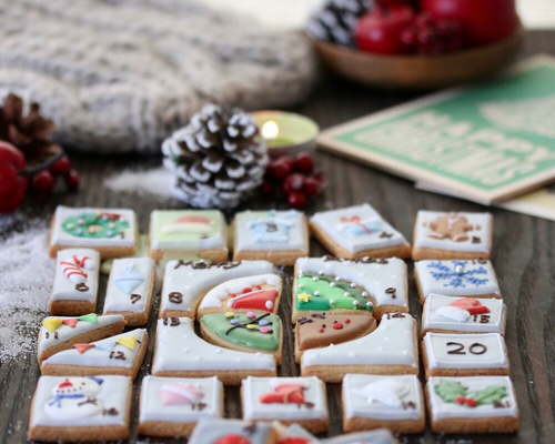 アドベントカレンダーのアイシングクッキー （Advent