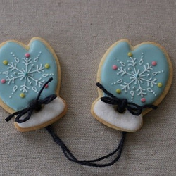 ミトン手袋のアイシングクッキー ブルー（a pair of mittens icingcookie) 2枚目の画像