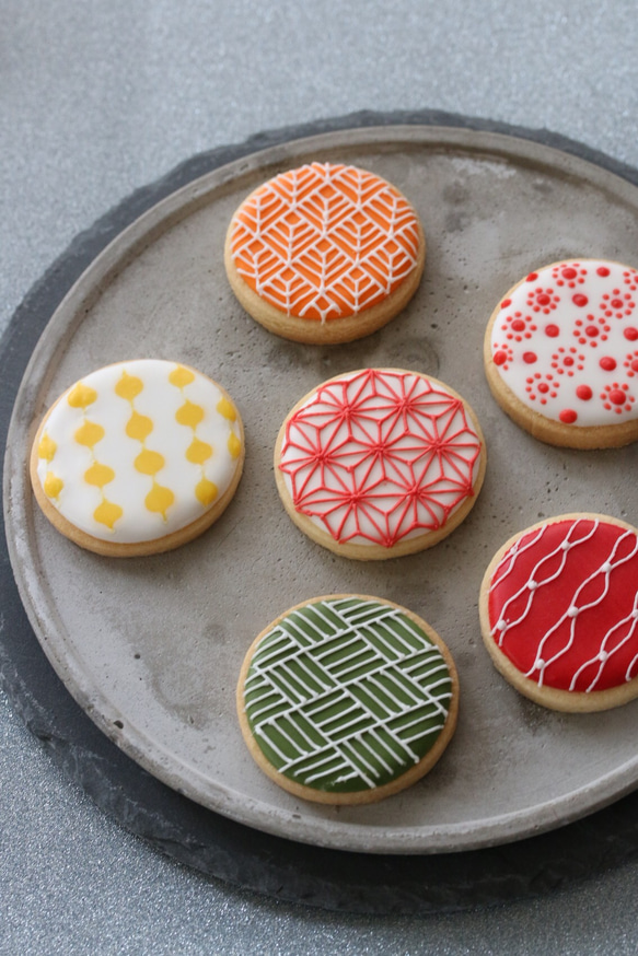 彩り和柄のアイシングクッキー（Japanese pattern icing cookie) 1枚目の画像