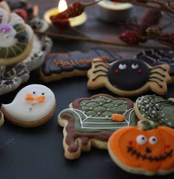 ＜ハロウィンのアイシングクッキー・魔女の部屋＞Halloween icingcookies 3枚目の画像