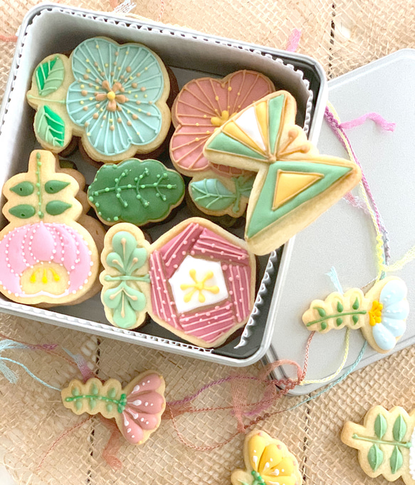 母の日に贈るギフト　北欧花のアイシングクッキー缶＜Ｍother's day icing cookie＞ 5枚目の画像