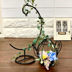 アイアンポットとお花のインテリア　天使のアロマストーン付き 3枚目の画像