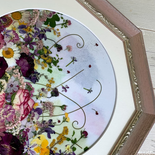 史上一番安い 空に舞う淡いピンクの幸せ呼ぶ八角押し花アート 押し花額 その他 絵画