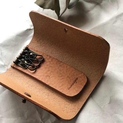 ナチュラルカラーのギボシキーケース イタリアンレザー 手縫い キー  