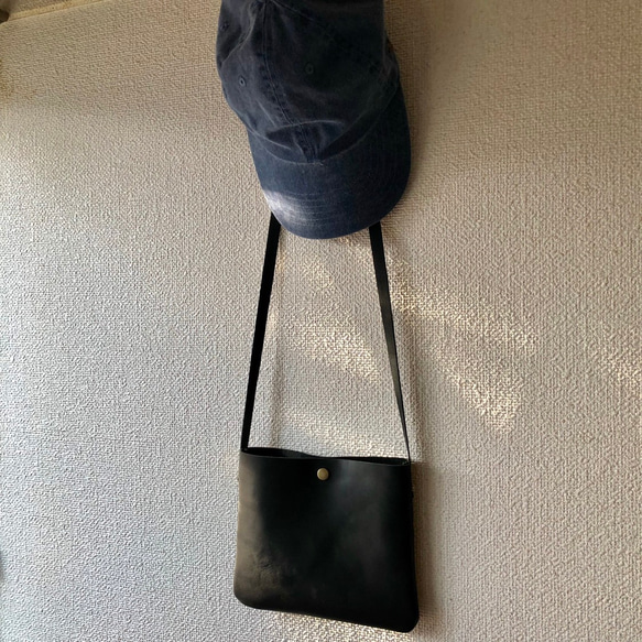 レザーポシェット サコッシュ  black 受注製作 5枚目の画像