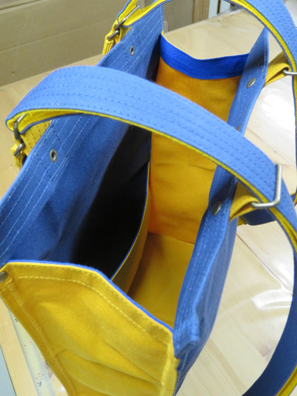 約 20% 折扣 rs-2b Kyoto Chidori Bag Square 帆布帆布背包 兩色藍色 / 芥末色 + 彩色膠帶 第3張的照片