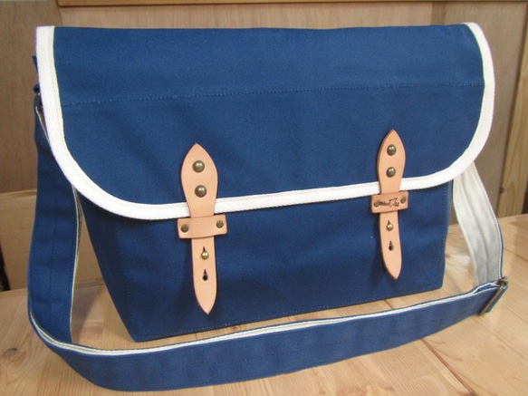 zn-A4 京都ちどりかばん 帆布製ショルダーバッグ A4型 青/麻の葉 2枚目の画像