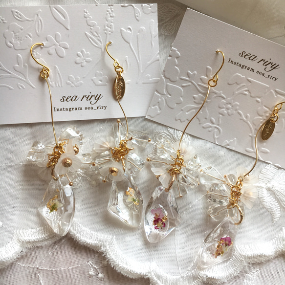 seariry no.75 flower クリア アリッサム ゆらゆら ハンドメイドピアス 