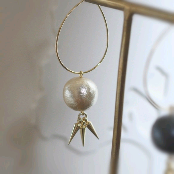 Pearl studs hoop white (No.11) 3枚目の画像