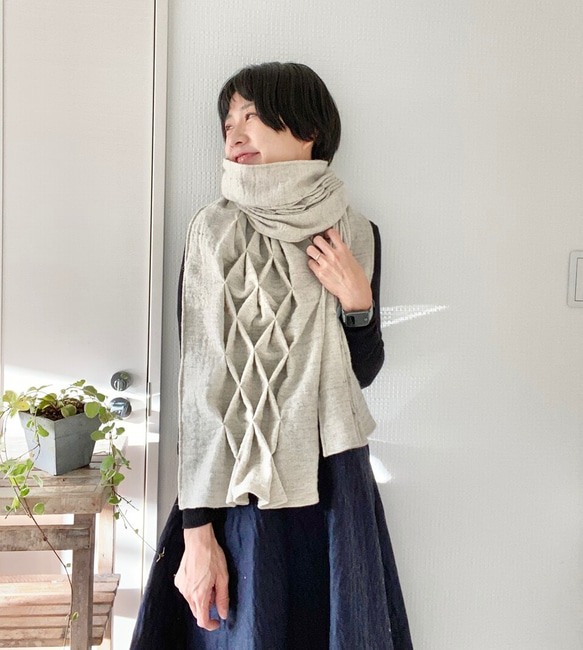 ウールリネンのあたたか＊スモッキングマフラー 生成り マフラー lilas