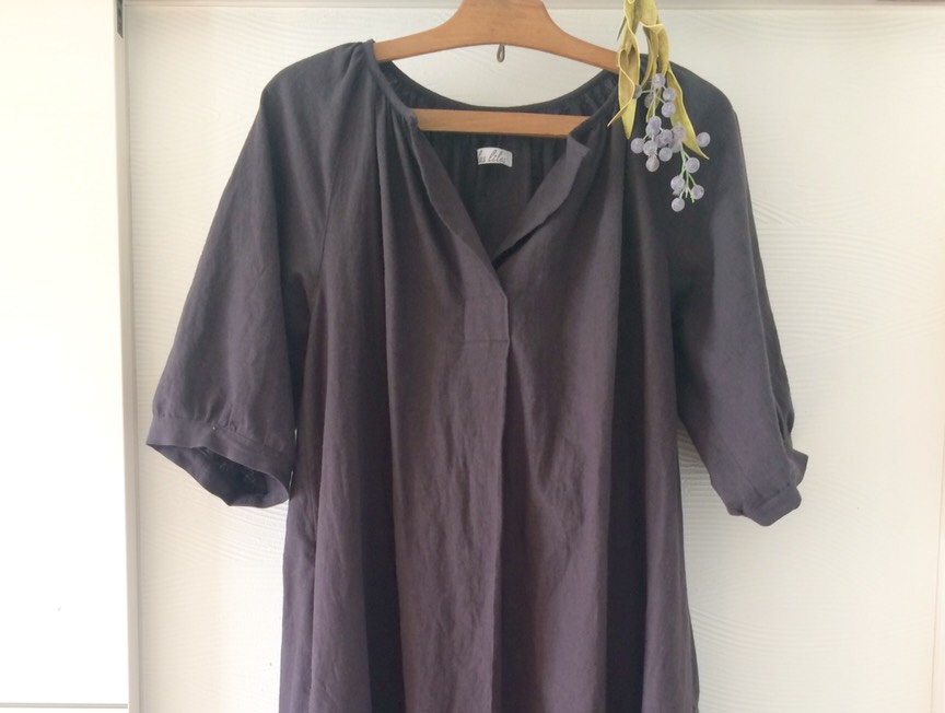 ソフト綿麻のぽてっと、すっきりワンピース　ダークブラウン