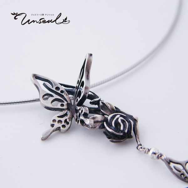 薔薇と蝶 シルバーチョーカー