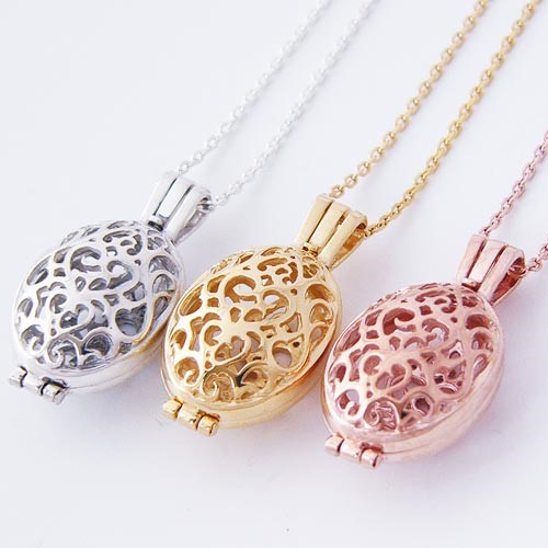 大切な方の手元供養に【遺骨入れペンダント】