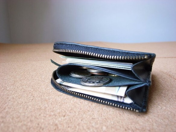Ｌ字ファスナーの財布（黒） 3枚目の画像