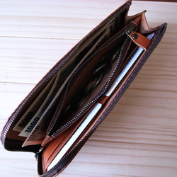 （棕色）L形拉鍊的錢包 第3張的照片