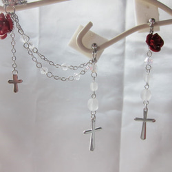 薔薇と十字架のイヤーカフ＆ピアスのセット 3枚目の画像