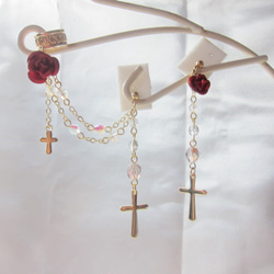 薔薇と十字架のイヤーカフ＆ピアスのセット 4枚目の画像