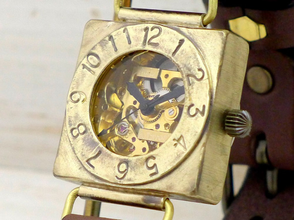 BHW049 "Compass2-BHW" 手巻きBrass 32mmスクアエ 手作り腕時計 [BHW049] 1枚目の画像