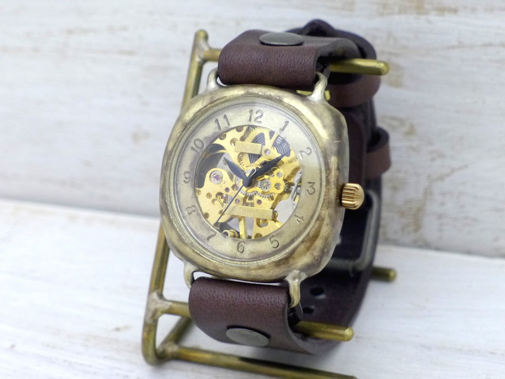 BHW128 手巻きBrass(真鍮) 36mmクッションケース アラビア数字 手作り腕時計 [BHW128]