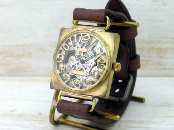 BHW096 手巻きBrass(真鍮) 約36mmスクエア 立体インデックス 手作り腕時計 [BHW096 SV/CA] 4枚目の画像