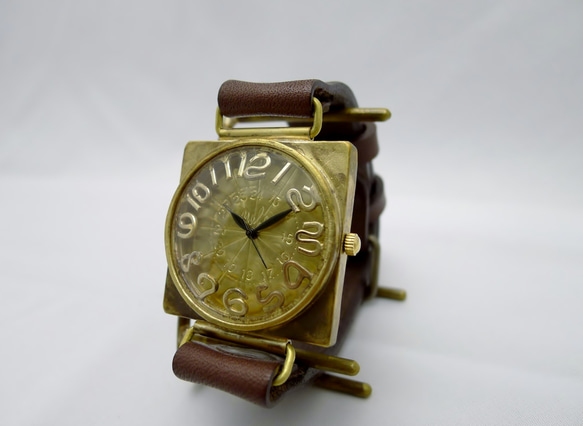 《CUBE-JB5》JUMBO36mm 黃銅方形浮動時標手工腕錶 [JUM94A] 第1張的照片