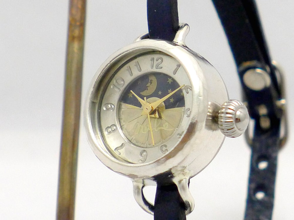 女士銀色太陽和月亮手鍊款式型號手工腕錶 [365SV-S &amp; M] BK 第4張的照片
