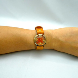 「On Time-B」OR（橘色）錶盤男士黃銅手工手錶 [214B OR/CA] 第7張的照片
