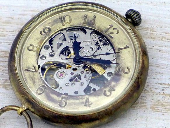 BHW110 手巻き懐中時計 アラビア数字 特大JUMBO(42mm) 真鍮甲丸ケース 手作り腕時計 [BHW110] 3枚目の画像