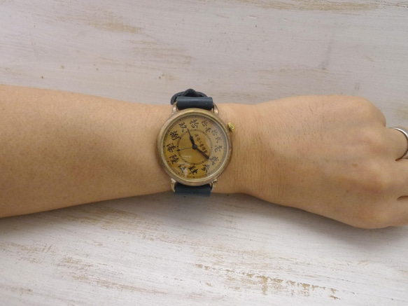 "倭ノ刻三（わのこく さん)" 漢数字(大字)インデックス 44mm甲丸ケースBrass 手作り腕時計 [JUM162] 6枚目の画像
