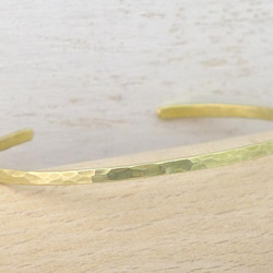 Brass Bangle 真鍮バングル 槌目テクスチャー 細身幅約2.5mm 5枚目の画像