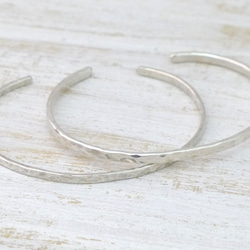 Silver925 Bangle シルバー925バングル 槌目テクスチャー 細身幅約2.5mm 8枚目の画像