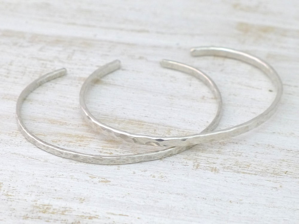 Silver925 Bangle シルバー925バングル 槌目テクスチャー 細身幅約2.5mm 8枚目の画像