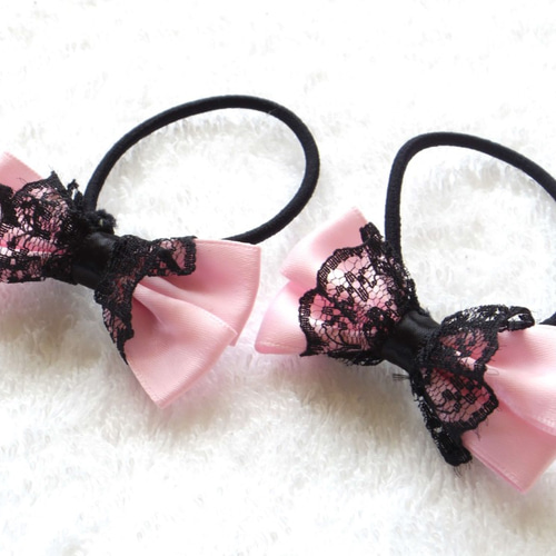 コムコム おリボンちゃんいっぱいKnitストール BLACK &ダークpink❣️ コムコム おリボンちゃんいっぱいKnitストール BLACK &ダーク